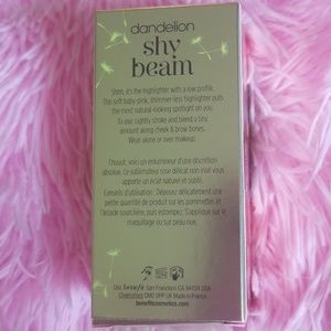Makeup - Benefit dandelion shy beam Makeup - Benefit dandelion shy beam